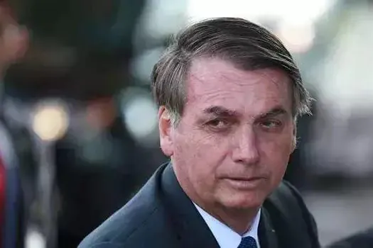 Bolsonaro volta a Brasília após três dias na praia e só tem compromissos à tarde