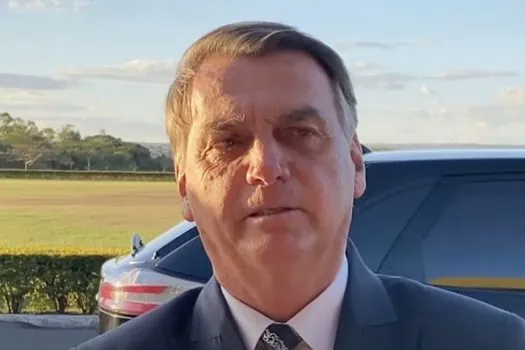 Petrobras “certamente vai rever preço dos combustíveis para baixo”, diz Bolsonaro