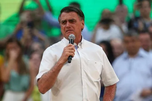 Em comício no Pará, Bolsonaro diz que Lula ‘continuará no lixo da história’