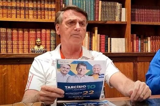 PDT pede cassação da candidatura de Bolsonaro por pedir votos em live