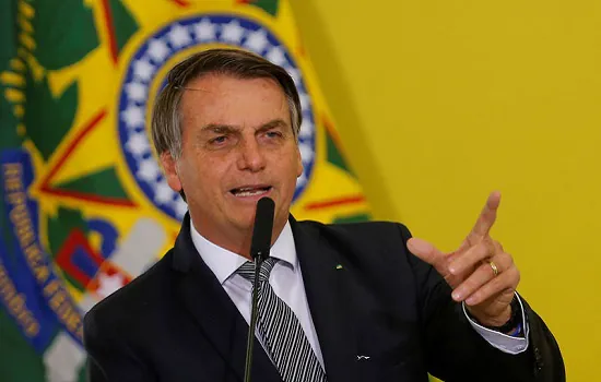 Bolsonaro participará de evento militar no Rio de Janeiro no sábado