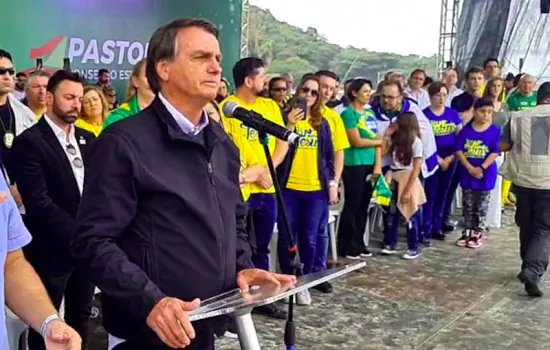 Bolsonaro diz que sua chegada ao poder afastou quem queria o mal do País