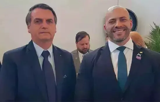 Bolsonaro agora diz ter tido “pouco contato” com Silveira