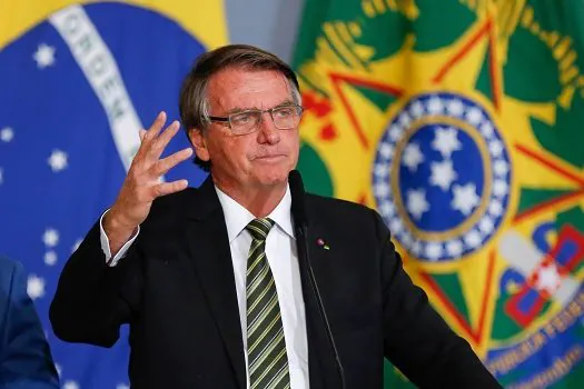 Presidente Jair Bolsonaro recebe missão da OEA que observará eleições