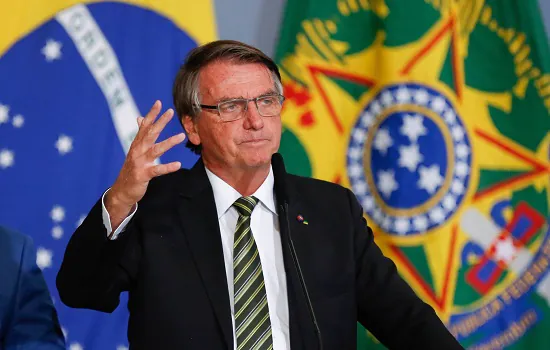 Presidente Jair Bolsonaro recebe missão da OEA que observará eleições