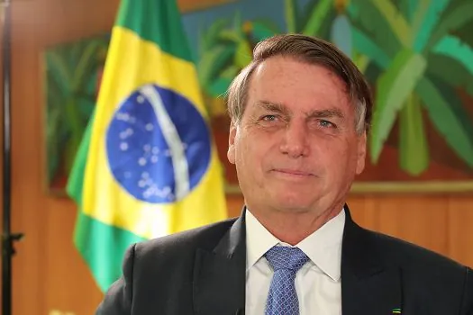 Bolsonaro: Brasil vai na contramão, temos inflação em baixa e PIB em alta