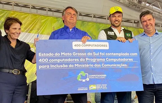 Bolsonaro entrega títulos de propriedade rural em Mato Grosso do Sul