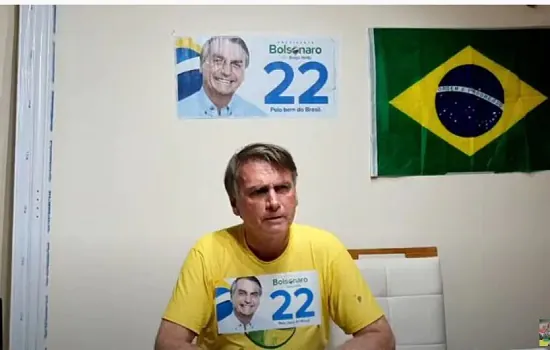 Bolsonaro reforça críticas a Moraes e diz que ministro trabalha para Lula