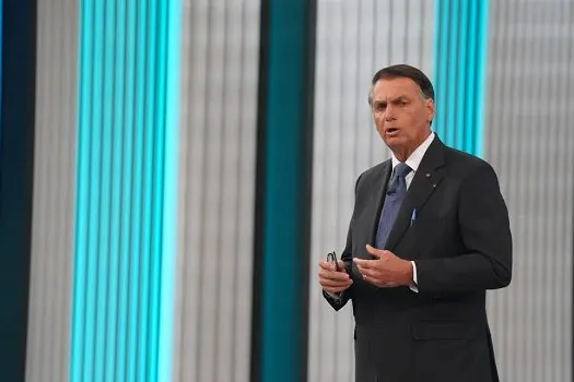 Bolsonaro sobre atuação de Pazuello na Saúde: ‘Isso é passado’