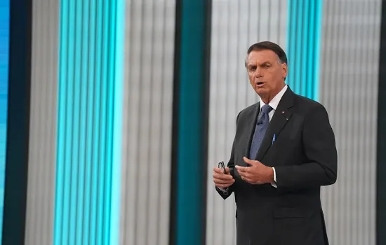 Bolsonaro sobre atuação de Pazuello na Saúde: ‘Isso é passado’