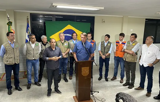 PE: Bolsonaro anuncia crédito sem juros a beneficiário do BPC atingido por chuvas