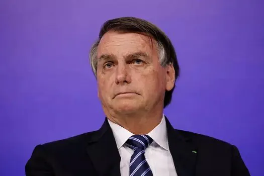 Bolsonaro nega interferência na Petrobras e no preço dos combustíveis