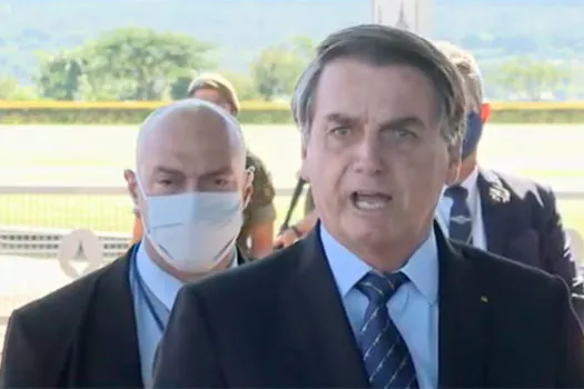 ‘Acabou, p****!’, ameaça Bolsonaro após operação contra fake news