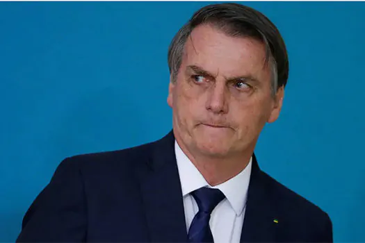 Bolsonaro se diz contra posições mais radicais em manifestações que o apoiam_x000D_