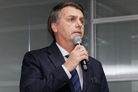 Bolsonaro: vou à ONU nem que seja de cadeira de rodas; quero falar sobre Amazônia