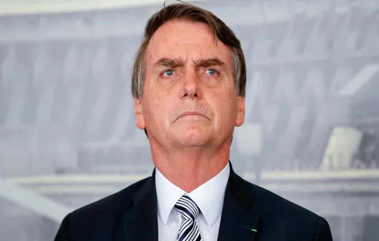 Bolsonaro sanciona anistia de R$ 70 milhões a partidos políticos