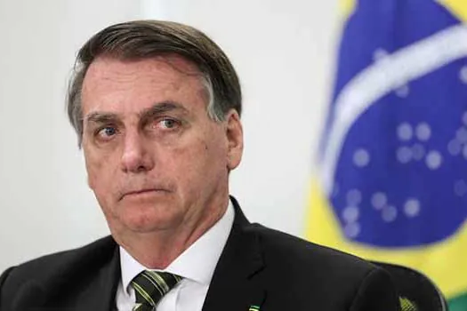 Preocupado com CPI, Bolsonaro pede apoio e critica governadores e prefeitos