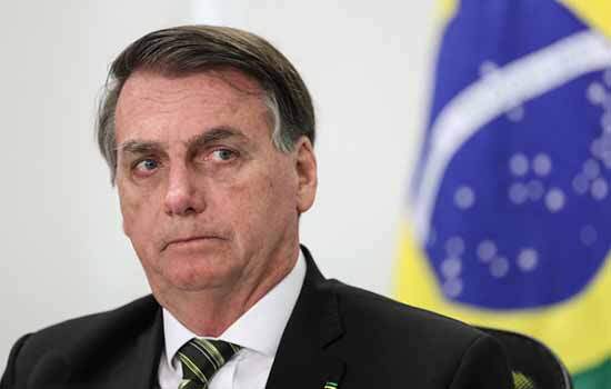 Oposição se une para impeachment e Bolsonaro tenta se blindar com apoio do Centrão