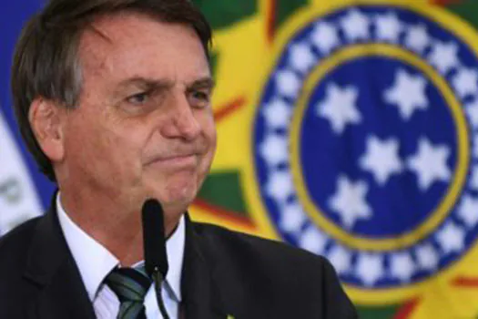 Bolsonaro: Vamos atacar o vírus, não o governo