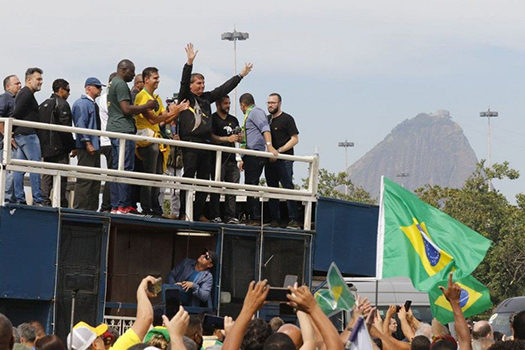 PT envia ao Supremo notícia-crime contra Bolsonaro por manifestação no Rio