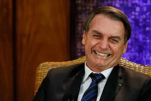 ‘Foi uma chuva de verão, mas agora o céu está lindo’, diz Bolsonaro sobre atritos com Maia