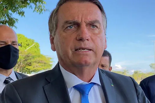 Bolsonaro diz que CPI da Covid é ‘carnaval fora de época’