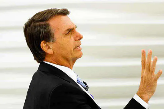 Bolsonaro, sobre nome para PF no Rio: Quem manda sou eu