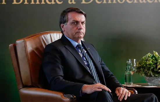 Aras: Bolsonaro tem direito de desistir de depoimento sobre interferência na PF