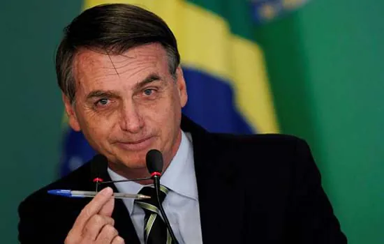 Bolsonaro edita recorde de decretos desde Collor