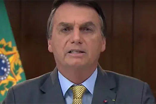 Pronunciamento de Bolsonaro é marcado por panelaços em cidades brasileiras