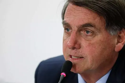 Protestos: ‘deixa eles sozinhos no (próximo) domingo’, diz Bolsonaro a apoiadores