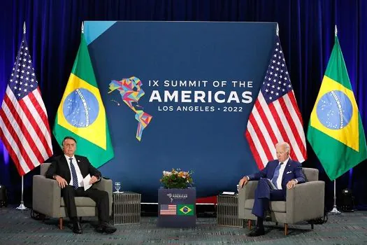 Especialista avalia como “moderado” e “prudente” discurso de Bolsonaro a Biden