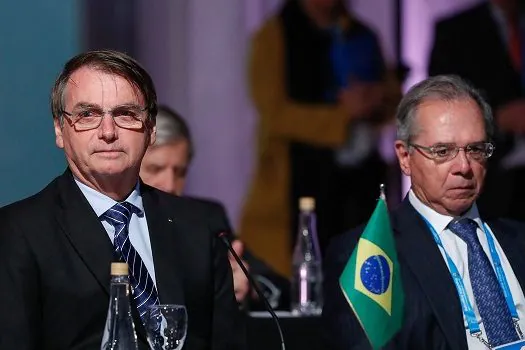 Bolsonaro diz que Guedes fica no governo em eventual segundo mandato