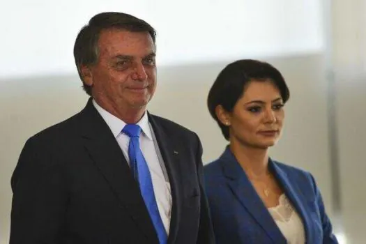 Joias: Bolsonaro e Michelle dizem que só falarão se caso passar para 1ª instância