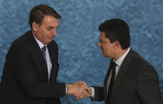 Bolsonaro fala em ‘novo relacionamento’ com Moro após receber apoio do ex-juiz