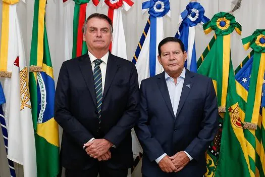 Chapa Bolsonaro e Mourão: corregedor do TSE pede que STF compartilhe provas