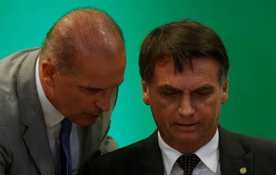 Bolsonaro escolhe José Vicente Santini para secretário executivo da Casa Civil