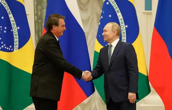 Ministro de Relações Exteriores confirma telefonema entre Bolsonaro e Putin