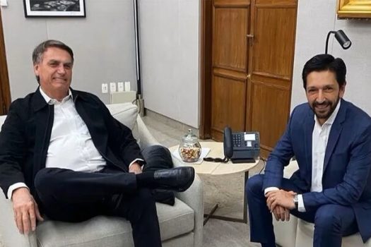 Bolsonaro e Ricardo Nunes criticam política econômica de Lula