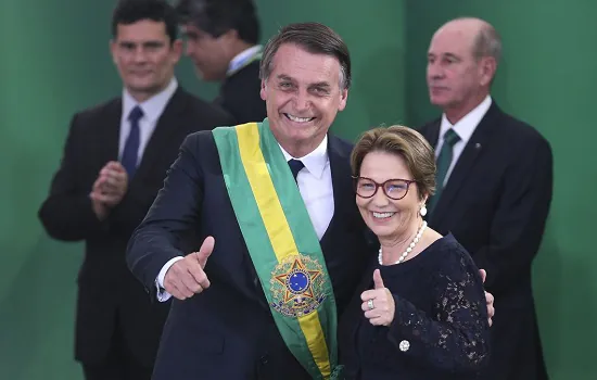 Centrão pressiona Bolsonaro e tenta emplacar Tereza Cristina como vice