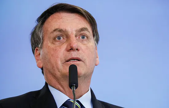 Bolsonaro diz que educação ‘está horrível’ e que pode escolher novo ministro hoje