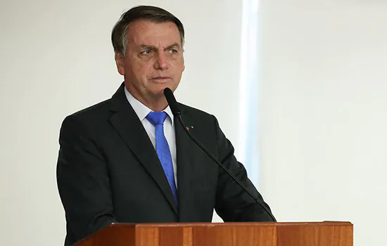 AGU diz que houve empenho do governo Bolsonaro na compra de vacinas