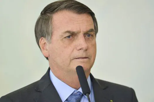 ‘Se usar ministério para eleição, é cartão vermelho’, diz Bolsonaro