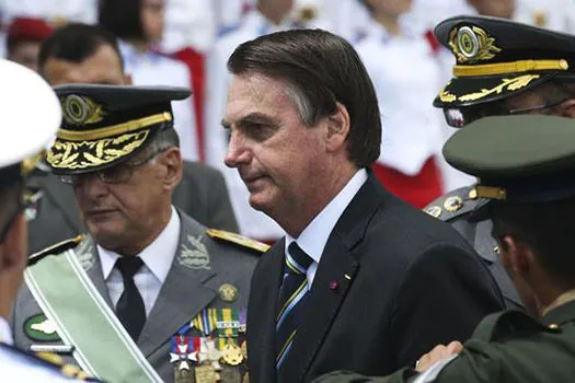 MPF aponta interferência de Bolsonaro no Exército