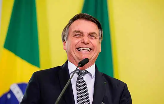 Bolsonaro sancionou Fundo Eleitoral para evitar crime de responsabilidade