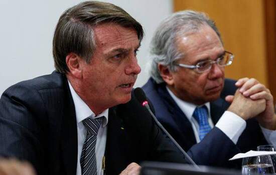 Bolsonaro defende o atraso na entrega da reforma administrativa