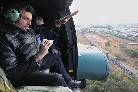 Bolsonaro defende eleições limpas e diz que não aceitará ‘farsa’