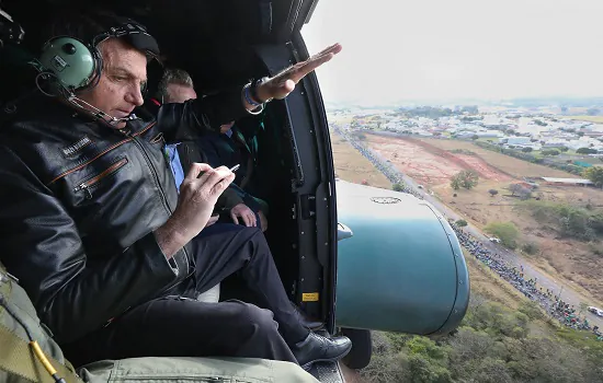 Bolsonaro defende eleições limpas e diz que não aceitará ‘farsa’