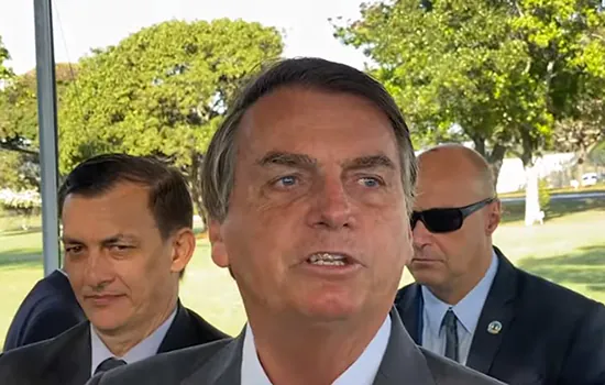 Bolsonaro: se diz imbrochável e brasileiros que ficam em casa são idiotas