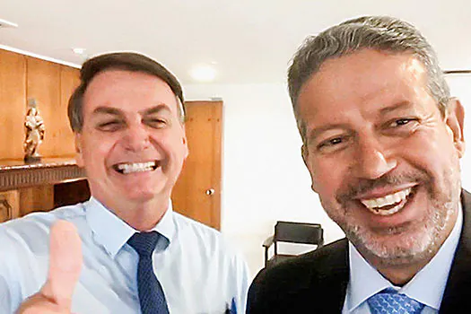 Bolsonaro diz que Parlamento ‘tem melhorado muito’ e elogia Lira após encontro